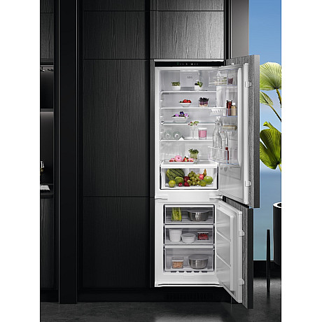 AEG - integrerad kyl/ frys - TSC7G181DS AEG - integrerad kyl/ frys - TSC7G181DS