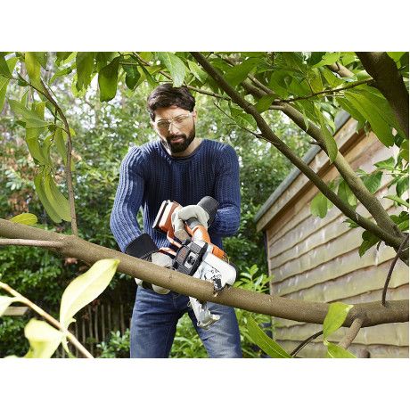 Black and Decker - GKC1000L-QW Black and Decker - GKC1000L-QW