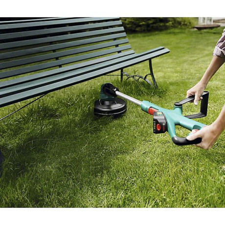 Bosch Garden - UNIVERSALGCUT 18-260 2X2,0AH Bosch Garden - UNIVERSALGCUT 18-260 2X2,0AH