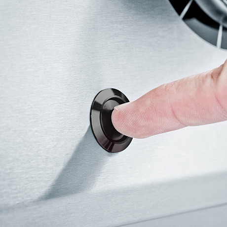 Broil King - Crown 490 Shadow - Gasolgrill med 4 brännare, sidobrännare och rotisseri