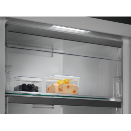 Electrolux - LUT7ME28X2 Electrolux - LUT7ME28X2