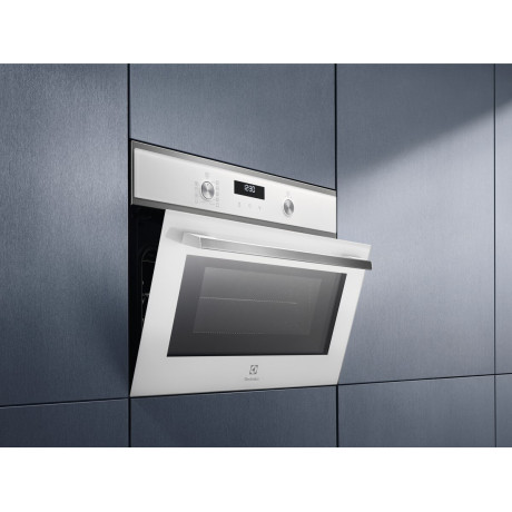 Electrolux - COM700CV Electrolux - COM700CV
