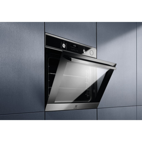 Electrolux - COP840X - KMFE172TEX - SteamCrisp, Pyrolys och WIFI Electrolux - COP840X - KMFE172TEX - SteamCrisp, Pyrolys och WIFI