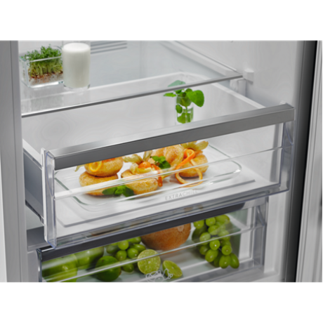 Electrolux - LNC7ME34X1 Electrolux - LNC7ME34X1