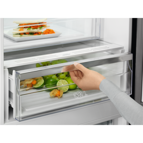 Electrolux - LNC7ME36W2 Electrolux - LNC7ME36W2