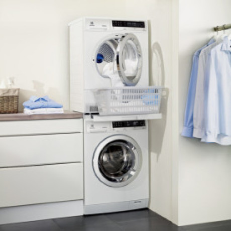 Electrolux - Monteringsram/Stapelsats med Skiva för Tvätt/Tork Electrolux - Monteringsram/Stapelsats med Skiva för Tvätt/Tork