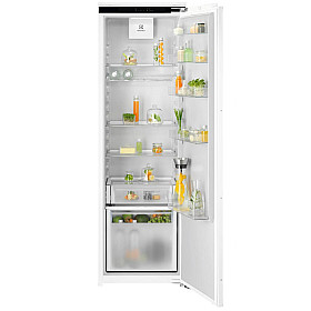 Electrolux - ERA7DE18C 700 - Integrerad, AI CoolAssist & Door on door Electrolux - ERA7DE18C 700 - Integrerad, AI CoolAssist & Door on door