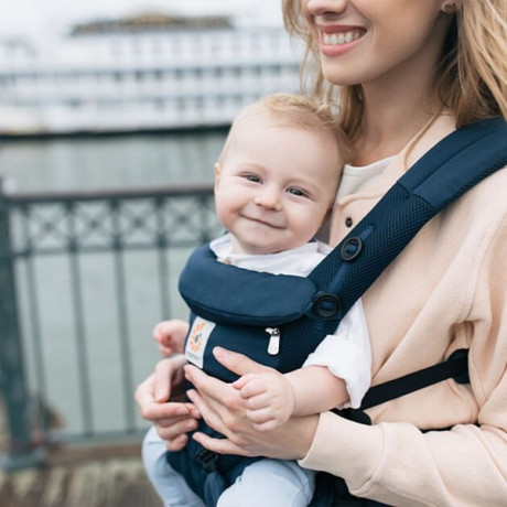 Ergobaby - Omni 360 Cool Air midnatts blå Ergobaby - Omni 360 Cool Air midnatts blå