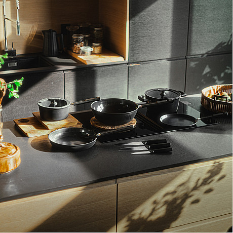 Fiskars - 1075526 - Svart, Ceratec beläggning & Återvunnen aluminium