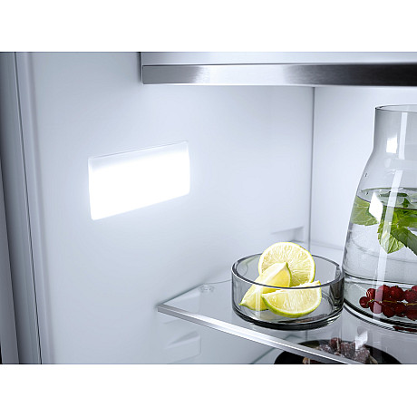Miele - KF 7731 D integrerad kyl/ frys Miele - KF 7731 D integrerad kyl/ frys