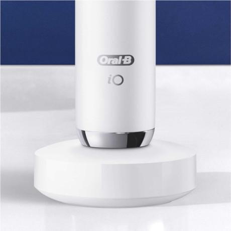 Oral-B - iO Series 9 eltandborste Vit