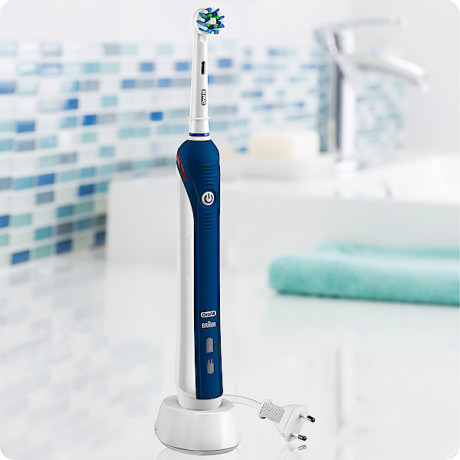 Oral-B - PRO3700 Oral-B - PRO3700