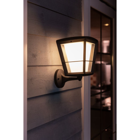 Philips Hue - White and Color Ambiance Econic fasadbelysning Philips Hue - White and Color Ambiance Econic fasadbelysning