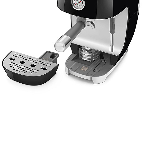 Smeg - ECF03BLEU - Manuell espresso & Cold Brew, Svart