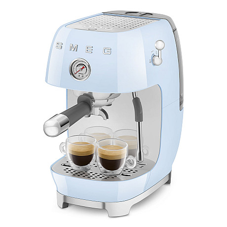 Smeg - ECF03PBEU - Manuell espresso & Cold Brew, Pastellblå