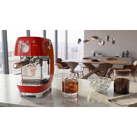 Smeg - ECF03RDEU - Manuell espresso & Cold Brew, Röd