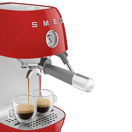 Smeg - ECF03RDEU - Manuell espresso & Cold Brew, Röd