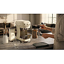 Smeg - ECF12CREU - espressomaskin & mjölkskummare, Creme