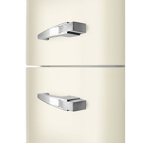 Smeg - FAB30LCR6 - Creme med med 50 talsdesign Smeg - FAB30LCR6 - Creme med med 50 talsdesign