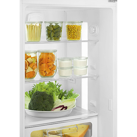 Smeg - FAB30LCR6 - Creme med med 50 talsdesign Smeg - FAB30LCR6 - Creme med med 50 talsdesign