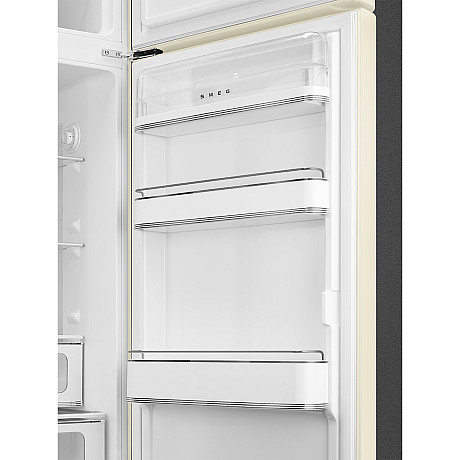 Smeg - FAB30RCR6 - Creme med 50's Style Smeg - FAB30RCR6 - Creme med 50's Style