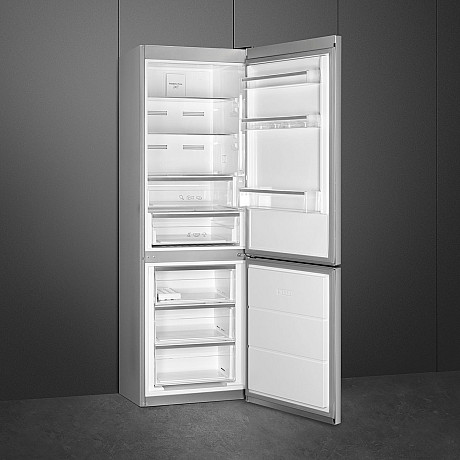 SMEG - FC18EN4AX Total No frost, Anti-fingeravtryck-beläggning