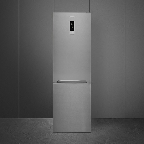 SMEG - FC18EN4AX Total No frost, Anti-fingeravtryck-beläggning