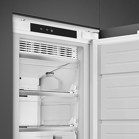 Smeg - S9F174DND - Integrerad, Door-to-door & Snabbfrysning