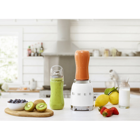 Smeg - Hälsopaketet - Personalblender, stavmixer & Citruspress - Vit Smeg - Hälsopaketet - Personalblender, stavmixer & Citruspress - Vit