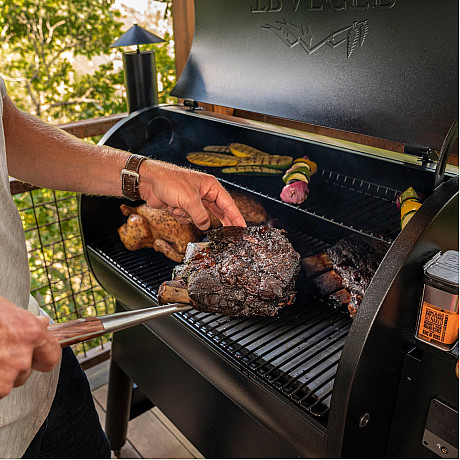 Traeger - Pro 780 - Smart pelletgrill med D2 kontroll & stor yta